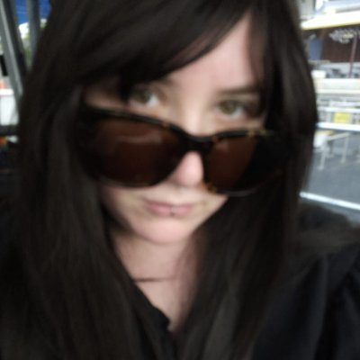 elizabethlaten's profile picture. 
