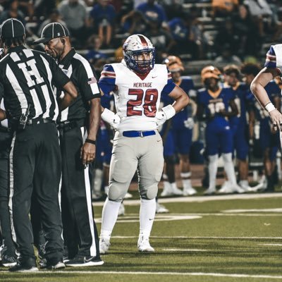 HHS | C/O 24 | 5’11 200 LB/DE | 3.8 GPA