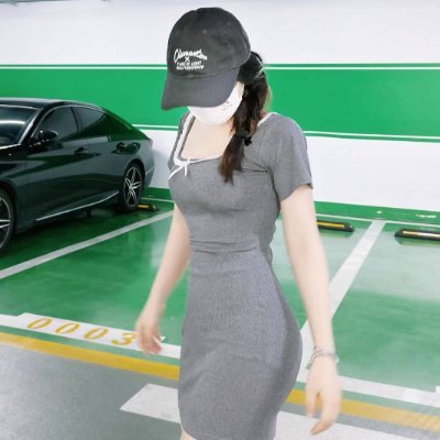 Elise878756's profile picture. He who eats in advance can never lose.
(reading, yoga, traveling, I like skydiving, golfing, and diving🙃😍)