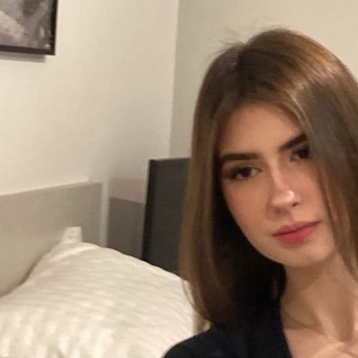 laurazsch's profile picture. a melhor jogadora de stop