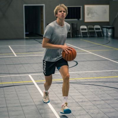 Isaac Carr Profile