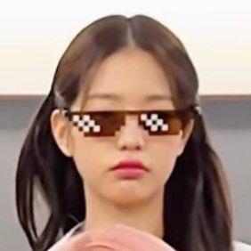 IVEshitpost's profile picture. Yeah i post the funnies! PLS follow