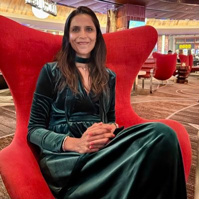 shredzchordiya's profile picture. Traveller, 🥋, ⛷️, 👩‍🎤, 💃, 🪨 🧗 music 🎶 lover , podcaster, poetess and supply chain professional