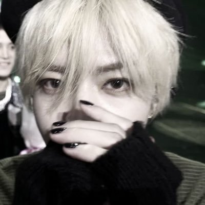 37_nctzen's profile picture. 07' yuta⸜ ෆ ⸝‍taeyeong