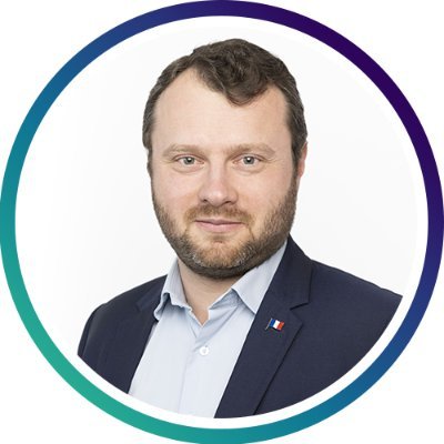 Président, fondateur de @whaller_fr | Lieutenant-Colonel (RC) au @ComCyberMI | Auteur de « Après Facebook, rebâtir » | Techno-souverainiste 🇫🇷