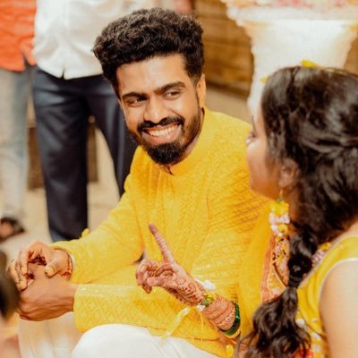 harshsurati_'s profile picture. Building something of my own.