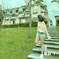 nakamuuramiki's profile picture. Small red book/weibo:何慧香