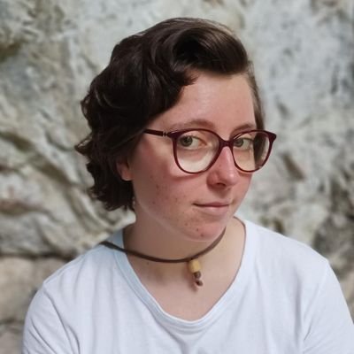 charlie_hz's profile picture. 🚀L3 physique option PSR @NantesUniv
💬M1 @CcstMaster @UGrenobleAlpes
🤝Bénévole kapseuse @AFEVGrenoble
🤩Curieuse & créative
🎬Cinéphile, mélomane & gameuse
