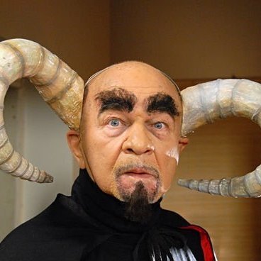 TesciowaTuskaPL's profile picture. Koalicja 13XII przejmuje WSZYSTKO i nigdy już nie zamierza oddać władzy.
Czyli jak zwykle: Hej, szable w dłoń!
Łuki w juki, a łupy wziąć w troki
Hajda na koń!