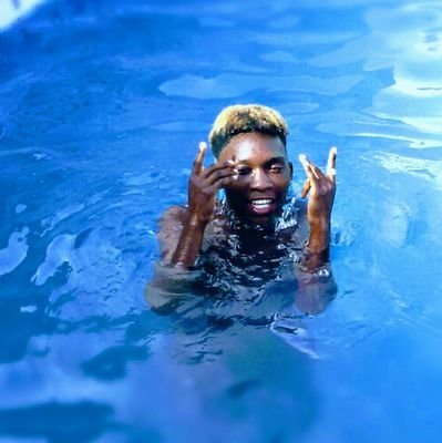 Manuelbill87683's profile picture. 