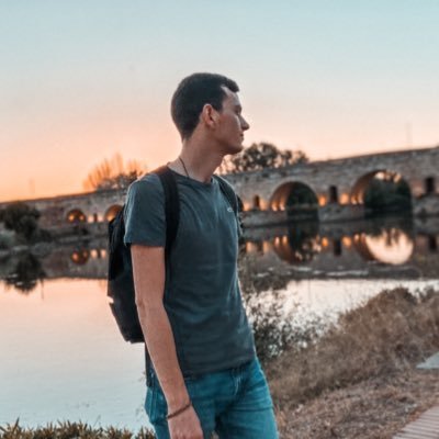 serbuerui's profile picture. Profesor Técnico de Formación Profesional. Estudiando el grado en Pedagogía. Baterista en “Hell Of A Mind”. Puedes escucharnos aquí abajo 👇🏼