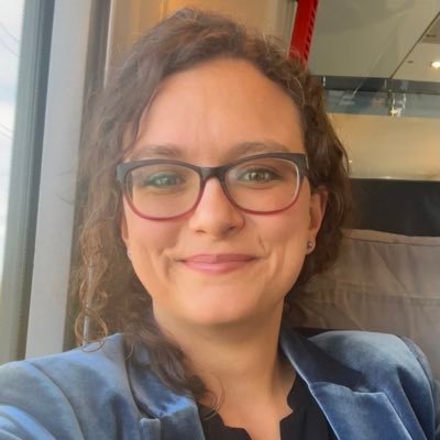 MiraFass's profile picture. Fachärztin für Urologie, GeSRU, ÄkNo, #Berufspolitik 10/2018-10/2021 Sprecherin des Bündnis Junge Ärzte