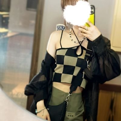 一人でするのには飽きたのでえち専用アカ始めちゃいました♪
いちおう安全対策したいので、直ぐシたいよって人はプロフ欄のURLを連絡の窓口にしてます(⋈◍>◡<◍)。✧♡