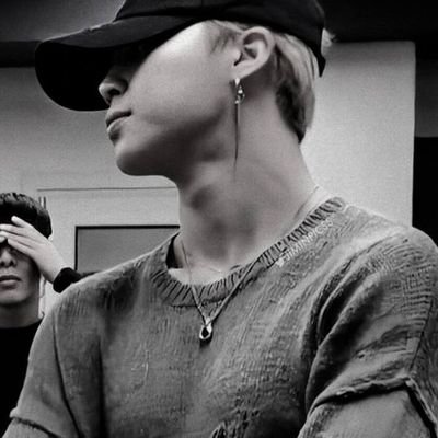 ⠀⠀ 𖥨⠀⠀𝗷𝗶𝗺𝗶𝗻⠀⠀🎧⠀⠀busan 𝗶𝘁 𝗯𝗼𝘆 ⠀𖧵 ֶָ֢
...everything was destined @firilisinof