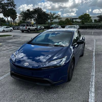 I'm just a random guy in a Blue Prius.