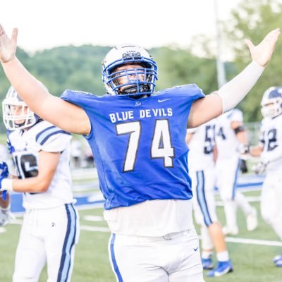HenryKoeppen74's profile picture. State Champ🏆 | UWEC DL | Lodi ‘24 | 608-635-6560 #bluewave🌊