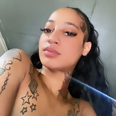 TayyWayy_'s profile picture. Content Creator 📸 5 Star Shit ⭐️✨