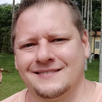 avermelha's profile picture. Um estudioso da mente humana