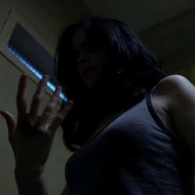 lvouwar's profile picture. ★2004★