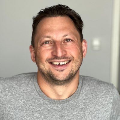 edyg's profile picture. Software Tinker, Karaoke Singer, Technology Swinger, Projects Springer, Value Bringer, Modest Dinger