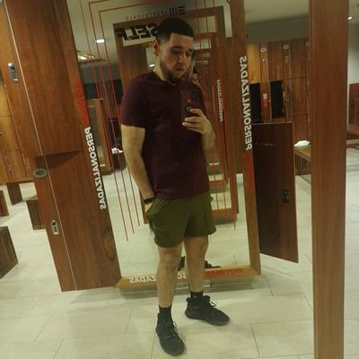CHICAGO native living in CDMX. Music, Amatuer DJ/Producer, Video Games🎮, Movies🎞️, Basketball 🏀.