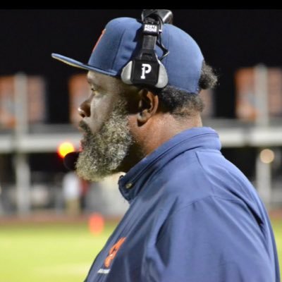 I am 100% about growth for our kids. I love what I do and live for it everyday. Toho HS 🐅Varsity DL Coach 🦍🥶. Creator of Apex Bully Linemen Program.