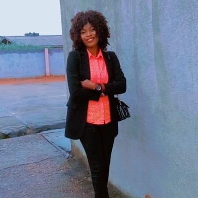 goldorobosa's profile picture. Arsenal fan... 💖💖💖💖 Hair stylist. I make wig cap.