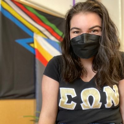 PhD Student in Disability Studies x Higher Ed x Theatre @ThisIsUIC | @UNLincoln ‘21 @SSU_1961 ‘17. Mixed. 🏳️⚧️ 🏳️🌈 Disabled #CoDisA. Hermana of #ΣΩΝ.