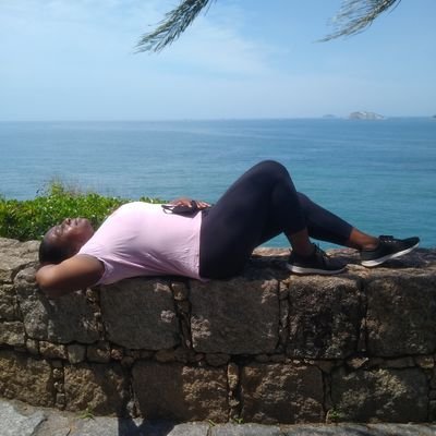 srade_paula's profile picture. Nao leve a sério as críticas de quem vc não pediria conselhos🥱😛😚