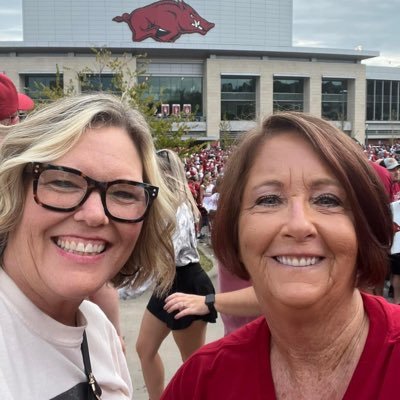 I love GOD, RAZORBACK FOOTBALL AND ALL THINGS RAZORBACK! Widow of Pat and mother of Zac! WOO PIG SOOIE!! AND A PROUD DEMOCRAT and despise Trump!