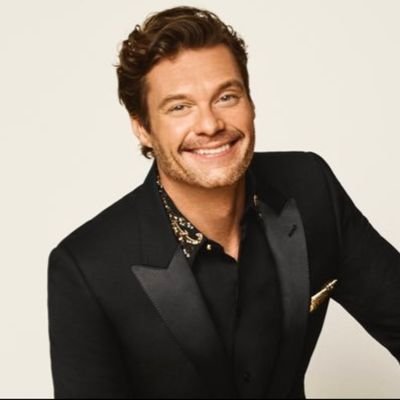 Taller in person
🏷:: This is my only private Twitter profile page , not an impersonation
👀::Noticed by @RyanSeacrest
Follow for News, Photos and Updates