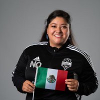 Nathalie (@natonthepitch) Twitter profile photo