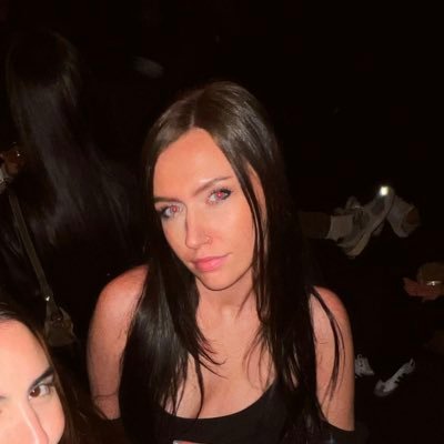 taynoland's profile picture. 