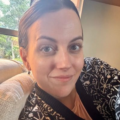 _ashleighjjones's profile picture. PhD Candidate & Research Assistant @Macquarie_Uni. Multimodality, Cross-modal bilingualism, Conversation Analysis and Interactional Linguistics. 🐈‍⬛