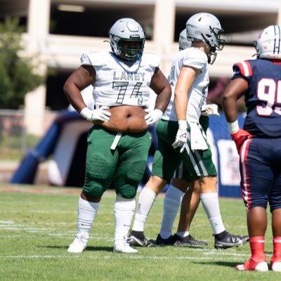 Monterey Trail High school🐎 ➡️ Laney College🦅 🇬🇺🇵🇭 6’0 305 OL