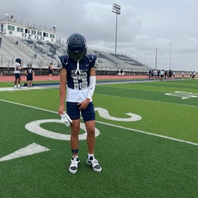 Enrique Quijas Carrillo|Wr/Db at Del Valle High School| Class of 2027| 5’9 140lb