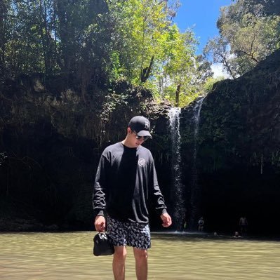 rhvs__'s profile picture. 