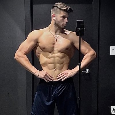 Fitness model from the south, come follow my journey. https://t.co/1hDnTJ3KOs