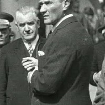 BaskakAtalay's profile picture. Mustafa Kemal Atatürk 🇹🇷 𐱅𐰭𐰼𐰃
ille de KEMALİZİM... HER ZAMAN VE HER YERDE KEMALİZİM...TÜRKÜZ TÜRKÇÜYÜZ ATATÜRKÇÜYÜZ ADD ATATÜRKÇÜ FENERBAHÇE...𐱅𐰭𐰼𐰃