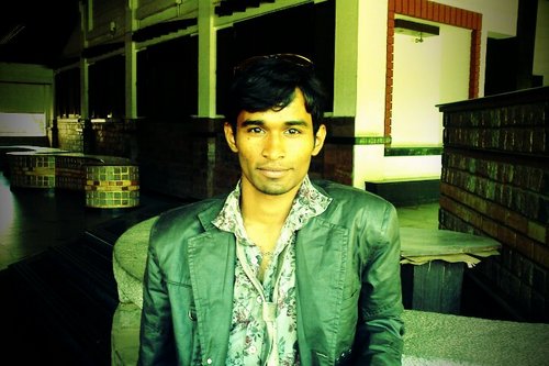 devguru1's profile picture. 