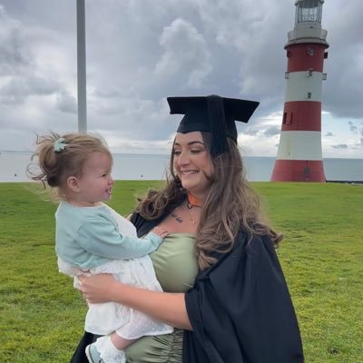 Registered Nurse | 27 | Plymouth | Mummy to Penelope 🤍