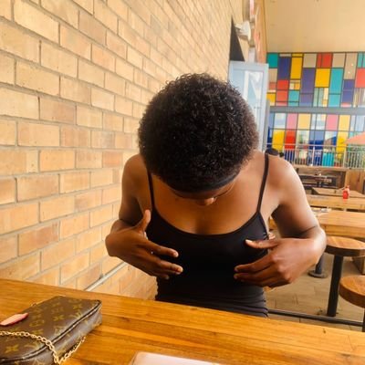 Ndou_botshelo's profile picture. I'm forever smiling person