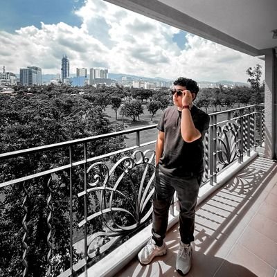 juliusesmartin's profile picture. literally an open diary of my adult life in post-trial period | CPA - Auditor