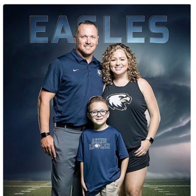 Husband & Father. Head Football Coach & Co-Athletic Coordinator at Akins High School. #WingsUp #BeTheChange 🦅