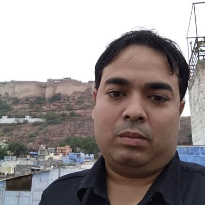 Anirudh_Spark's profile picture. निमित मात्र भवा सव्यसाचिन