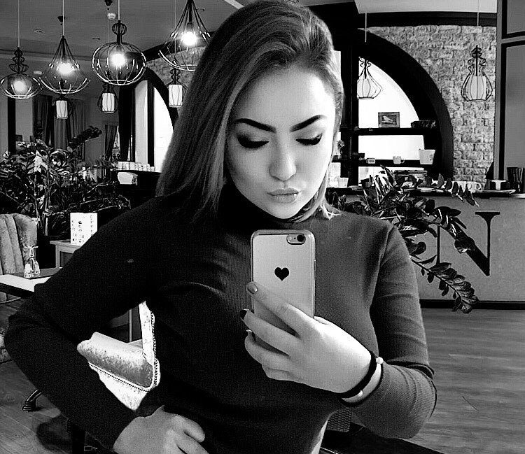 Cora27160058678's profile picture. 🦄 Hoping to find my magical match ✨ 💓💋 Your dream date is a click away! 💋💓