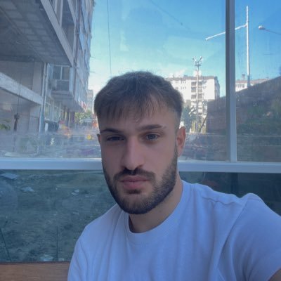 batikanakbulut0's profile picture. 