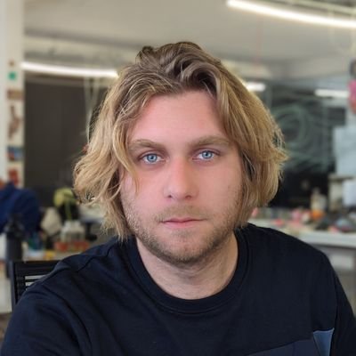 RoelantJens's profile picture. Vormgever. Docent. - Op zoek naar verschillende meningen zodat ik de mijne mogelijk kan herzien.