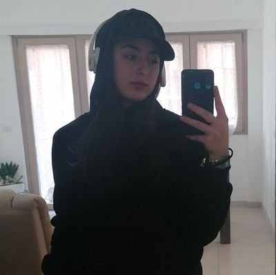 #HarryStyles: and I'm just an arrogant son of a bitch. 🎸 she!¡her ☁︎