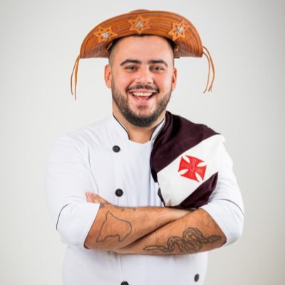 Alagoano de Sergipe. Participante mais regular do Masterchef BR 2021, fui mal em todas as provas! Vascaíno! Publicitário! Falo de comida, drinks, futebol e etc